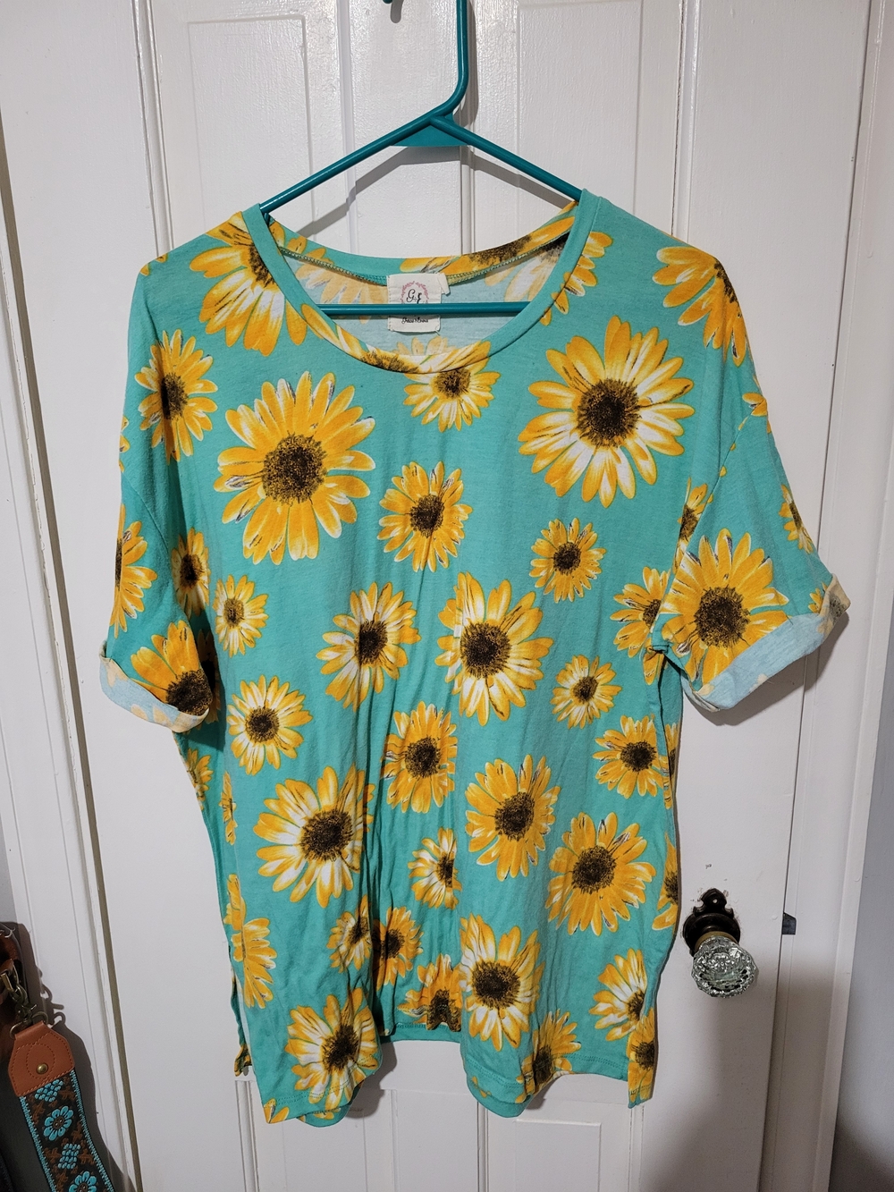 Women’s Aqua Sunflower Short Sleeve Tee